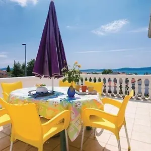  Apartment Vera